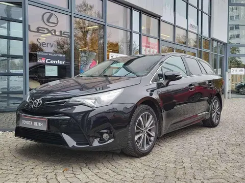 Used TOYOTA AVENSIS Petrol 2015 Ad Germany