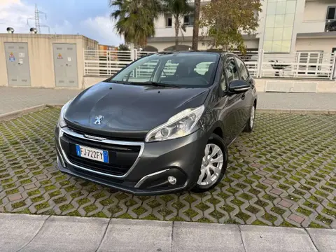 Used PEUGEOT 208 Petrol 2017 Ad 