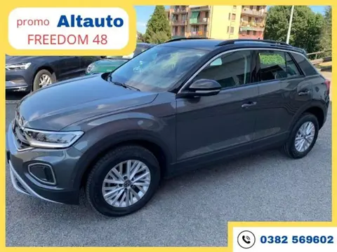 Used VOLKSWAGEN T-ROC Diesel 2023 Ad 