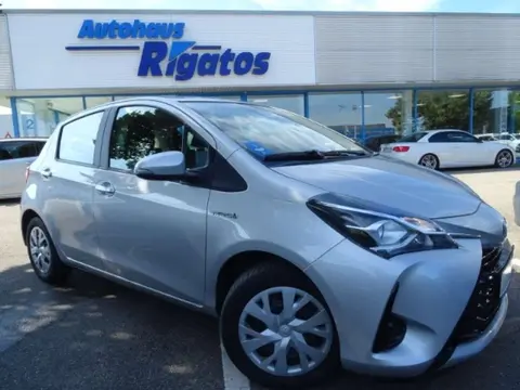 Used TOYOTA YARIS Hybrid 2019 Ad Germany