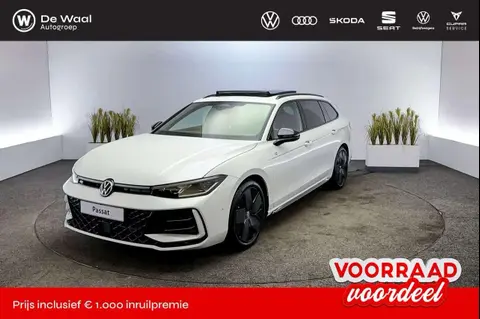 Annonce VOLKSWAGEN PASSAT Essence 2024 d'occasion 