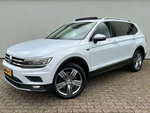 Used VOLKSWAGEN TIGUAN Petrol 2018 Ad 