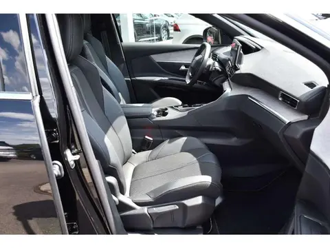 Used PEUGEOT 5008 Petrol 2024 Ad 