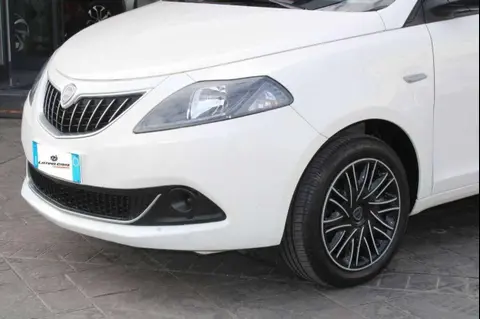 Used LANCIA YPSILON Hybrid 2022 Ad 