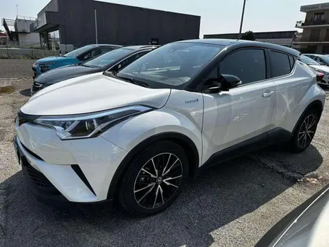 Annonce TOYOTA C-HR Hybride 2018 d'occasion 