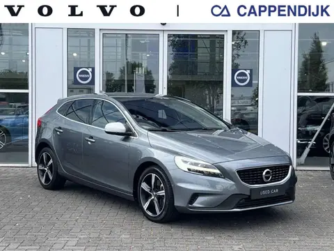 Annonce VOLVO V40 Essence 2020 d'occasion 