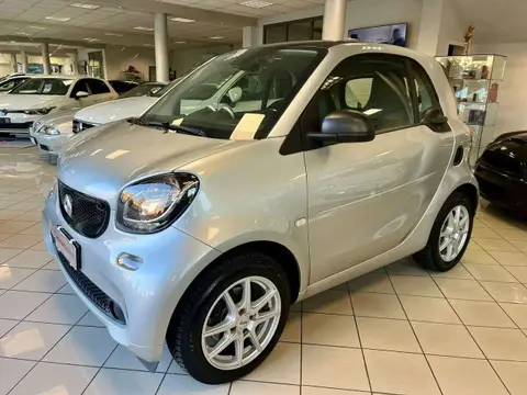 Annonce SMART FORTWO Essence 2019 d'occasion 