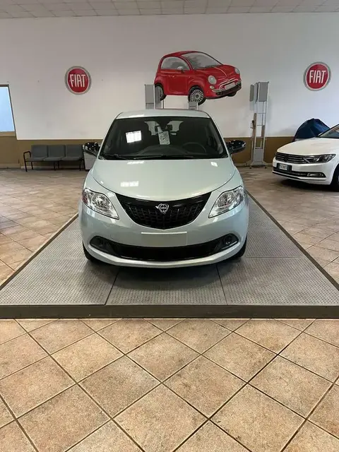 Used LANCIA YPSILON Hybrid 2024 Ad 