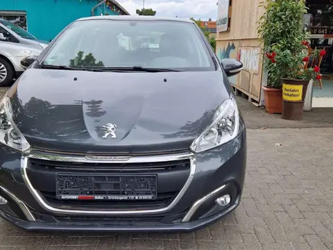 Used PEUGEOT 208 Petrol 2016 Ad 