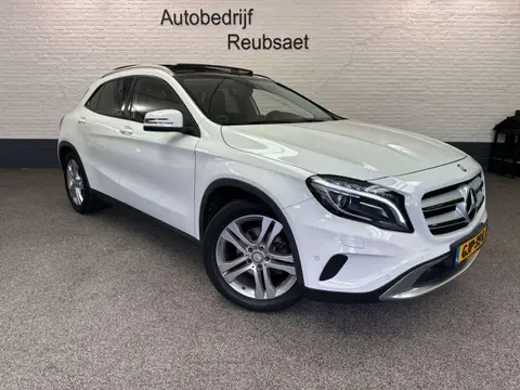 Annonce MERCEDES-BENZ CLASSE GLA Essence 2015 d'occasion 