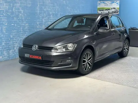 Used VOLKSWAGEN GOLF Petrol 2017 Ad 