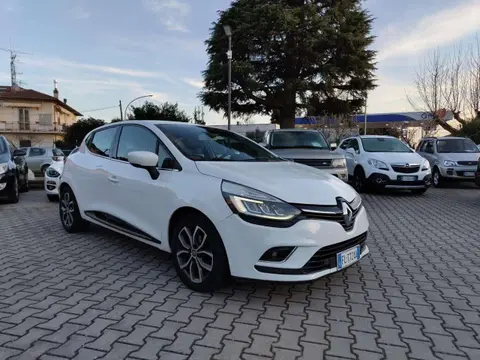 Used RENAULT CLIO Diesel 2017 Ad 