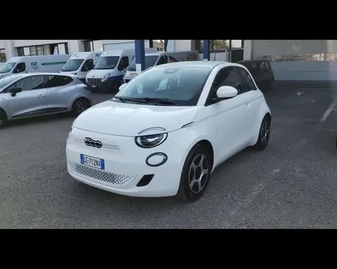 Used FIAT 500 Electric 2021 Ad 