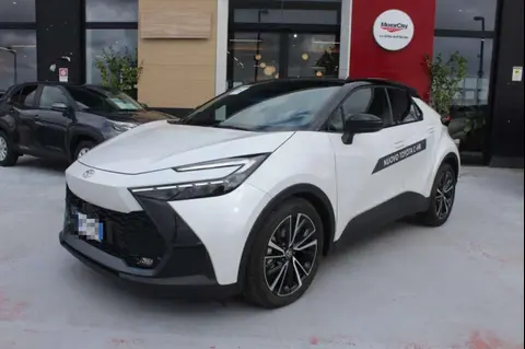 Used TOYOTA C-HR Hybrid 2023 Ad 