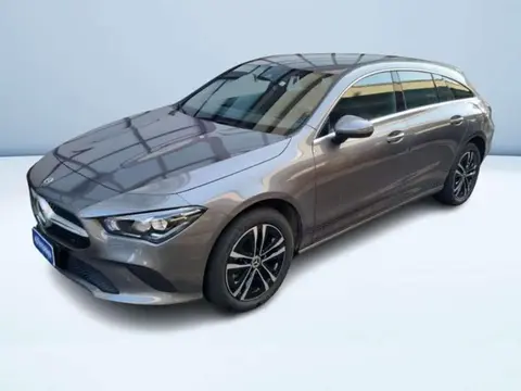 Used MERCEDES-BENZ CLASSE CLA Hybrid 2023 Ad 