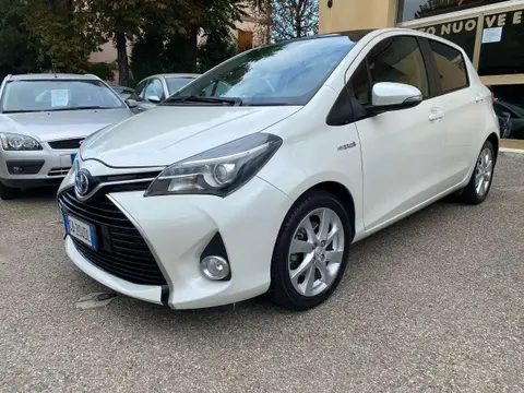 Used TOYOTA YARIS Hybrid 2014 Ad 