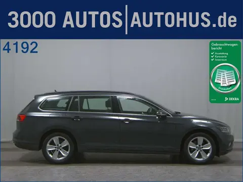 Used VOLKSWAGEN PASSAT Petrol 2021 Ad 