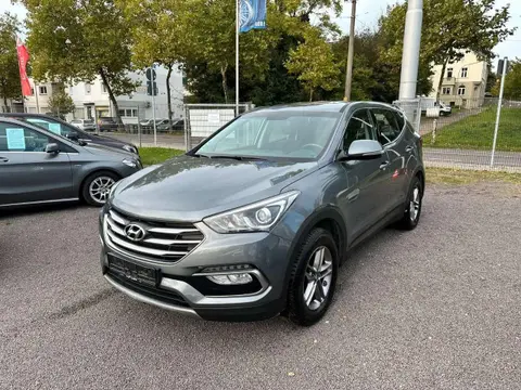 Used HYUNDAI SANTA FE Petrol 2018 Ad 