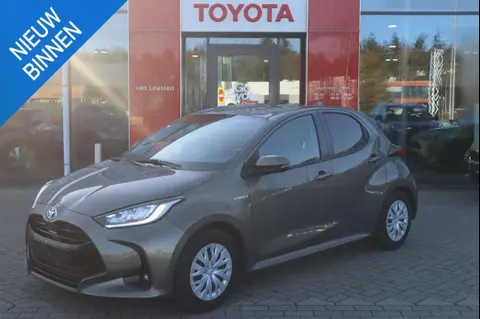 Used TOYOTA YARIS Hybrid 2021 Ad 