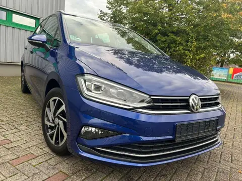 Used VOLKSWAGEN GOLF Petrol 2018 Ad 