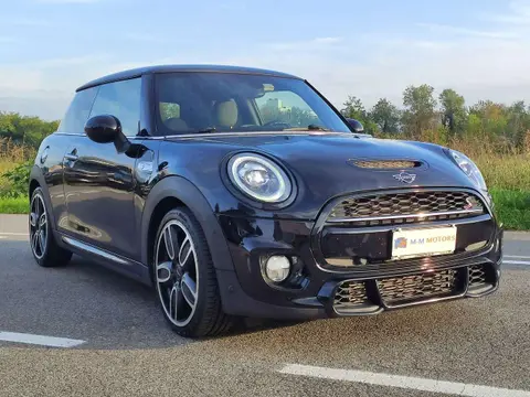 Used MINI COOPER Diesel 2018 Ad 