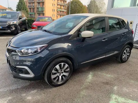 Used RENAULT CAPTUR Diesel 2017 Ad 