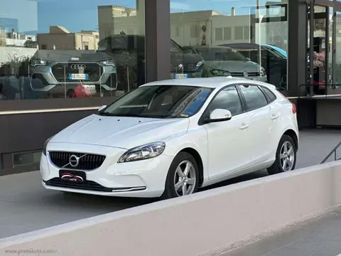 Annonce VOLVO V40 Diesel 2017 d'occasion 