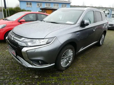 Annonce MITSUBISHI OUTLANDER Hybride 2019 d'occasion 