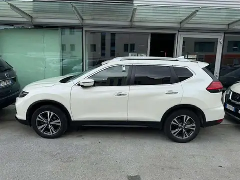 Used NISSAN X-TRAIL Diesel 2017 Ad 