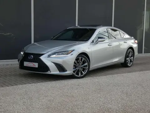 Used LEXUS ES Hybrid 2021 Ad 