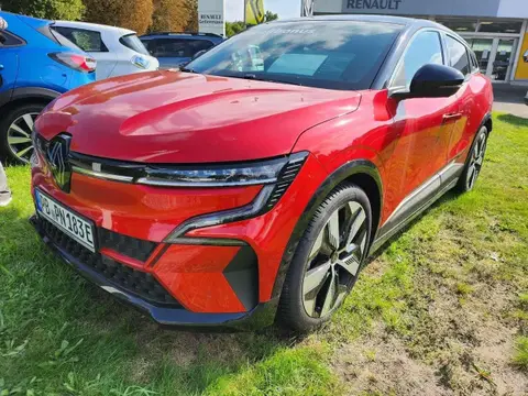 Used RENAULT MEGANE Electric 2022 Ad 