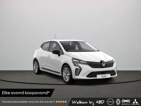 Used RENAULT CLIO Hybrid 2024 Ad 