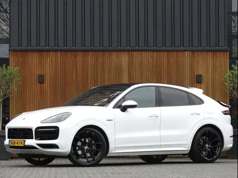 Used PORSCHE CAYENNE Hybrid 2022 Ad 