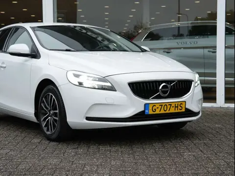 Annonce VOLVO V40 Essence 2019 d'occasion 