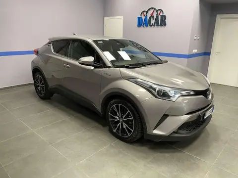 Used TOYOTA C-HR Hybrid 2017 Ad 