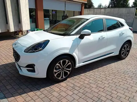 Used FORD PUMA Hybrid 2023 Ad 