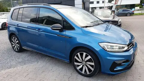 Used VOLKSWAGEN TOURAN Petrol 2018 Ad 