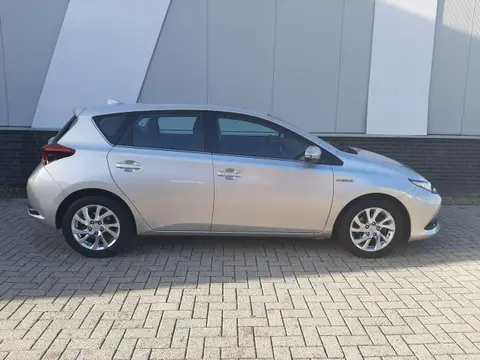 Annonce TOYOTA AURIS Hybride 2016 d'occasion 