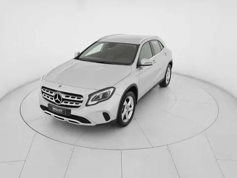 Annonce MERCEDES-BENZ CLASSE GLA Essence 2019 d'occasion 