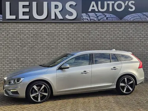 Annonce VOLVO V60 Essence 2017 d'occasion 