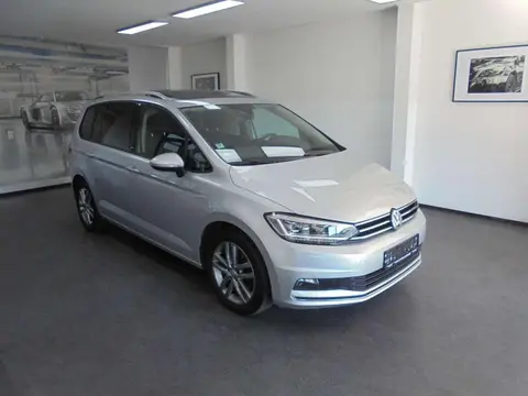 Used VOLKSWAGEN TOURAN Petrol 2017 Ad 