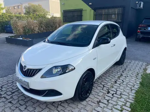 Used LANCIA YPSILON Hybrid 2022 Ad 