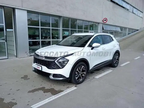 Used KIA SPORTAGE Hybrid 2023 Ad 