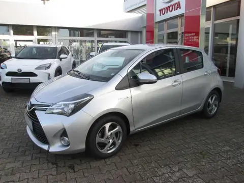 Used TOYOTA YARIS Hybrid 2016 Ad 