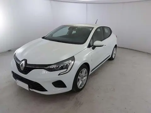 Used RENAULT CLIO Hybrid 2021 Ad 