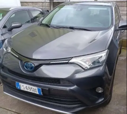 Annonce TOYOTA RAV4 Hybride 2018 d'occasion 