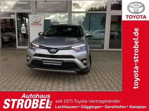 Used TOYOTA RAV4 Hybrid 2017 Ad Germany