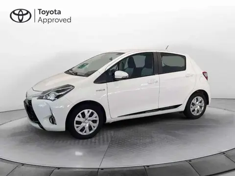 Used TOYOTA YARIS Hybrid 2019 Ad 