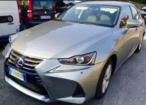 Used LEXUS IS Hybrid 2018 Ad 