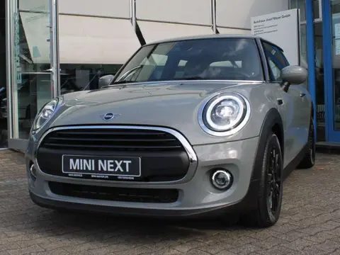 Used MINI ONE Petrol 2021 Ad Germany